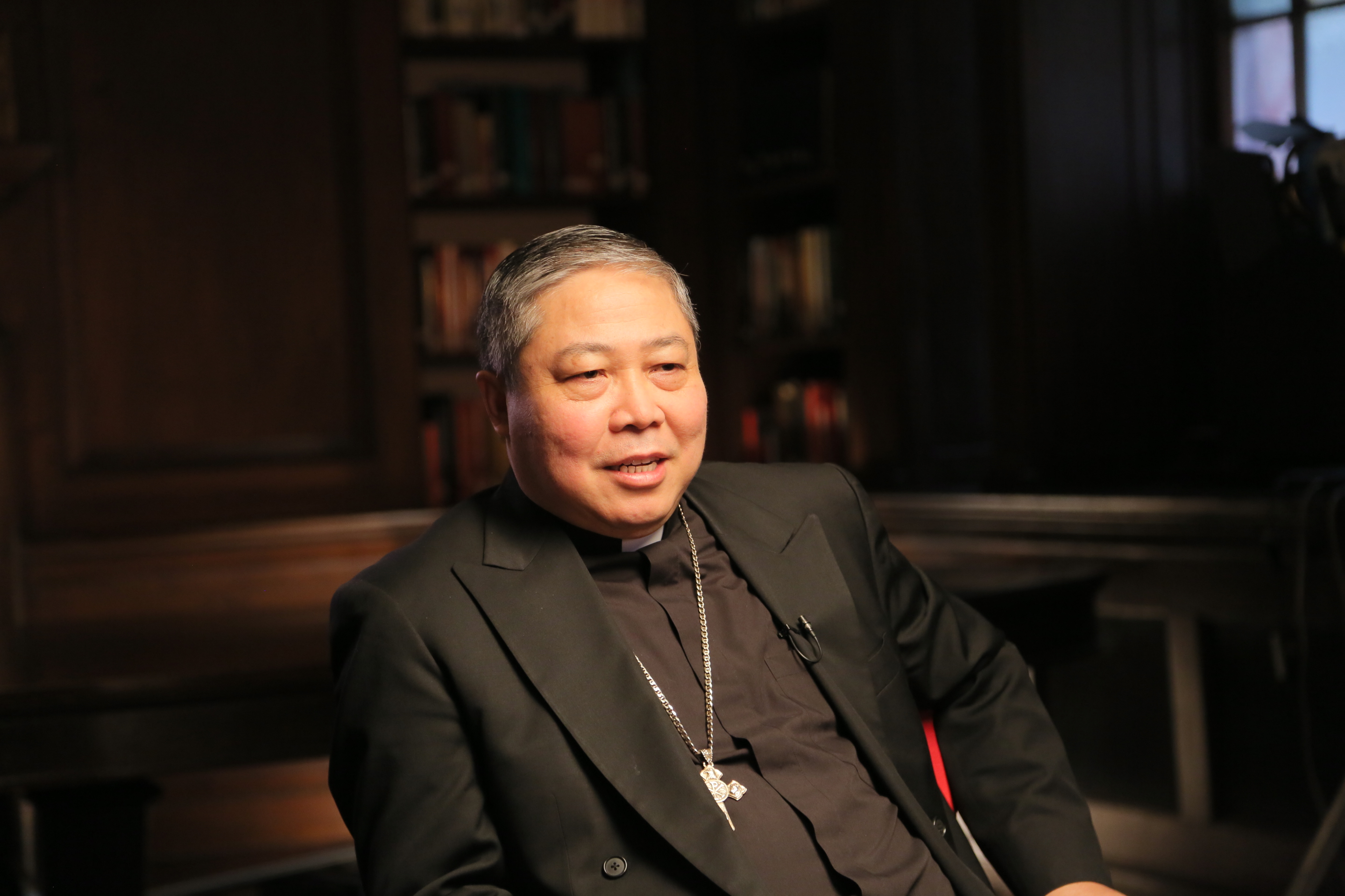 El observador vaticano ante la ONU pide anteponer las personas a las ganancias