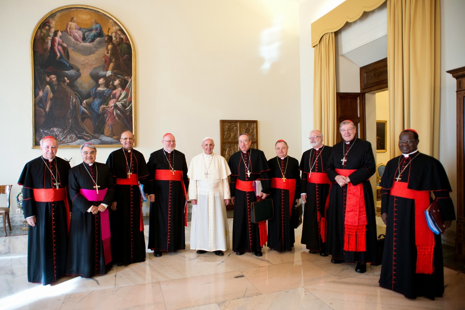 El Papa convoca reunión con los episcopados del mundo por el tema de los abusos