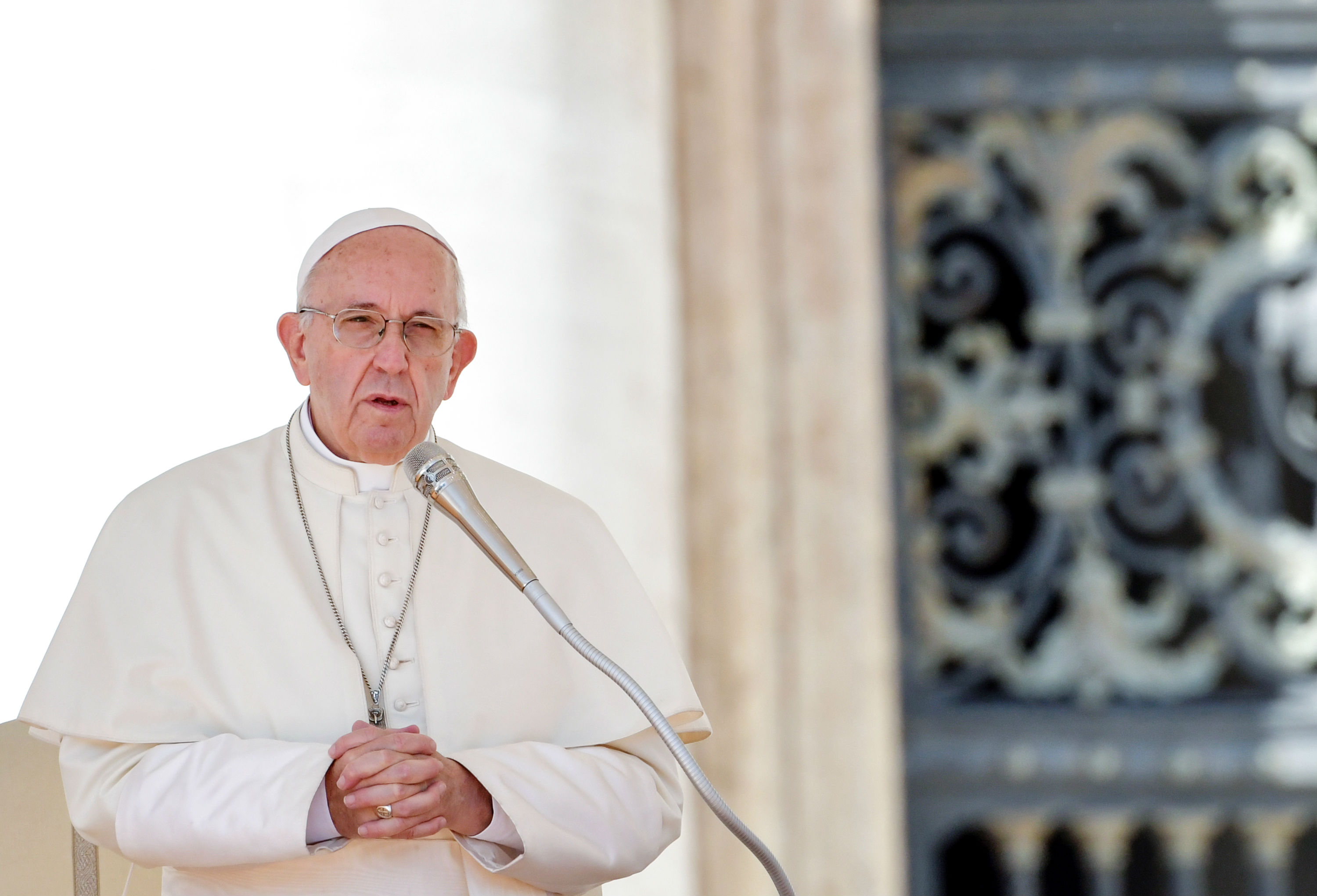El insulto y el desprecio son formas de asesinato, advierte el papa Francisco