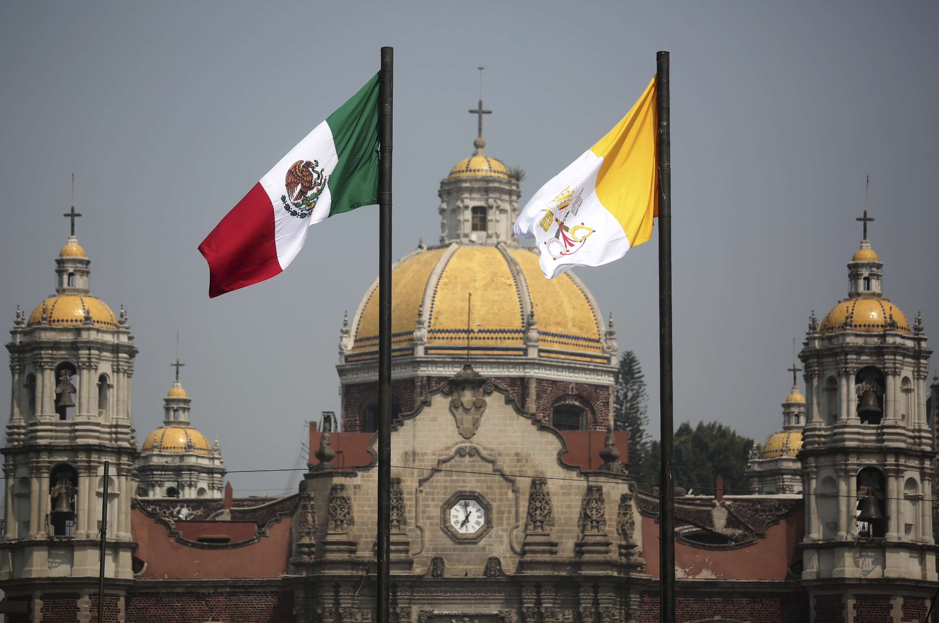 Vaticano envía 150 mil dólares como primera ayuda para México