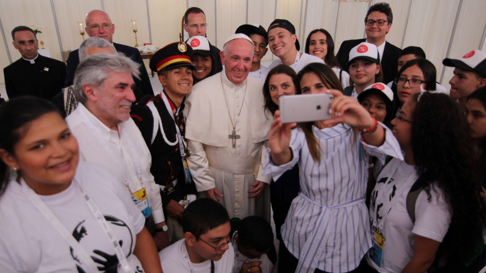 Papa Francisco: “Scholas despierta la creatividad en los jóvenes”