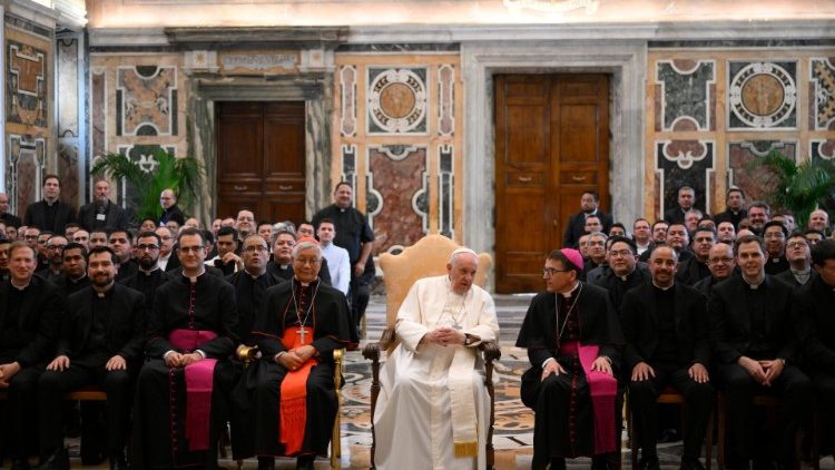 Papa Francisco comparte claves para la formación sacerdotal