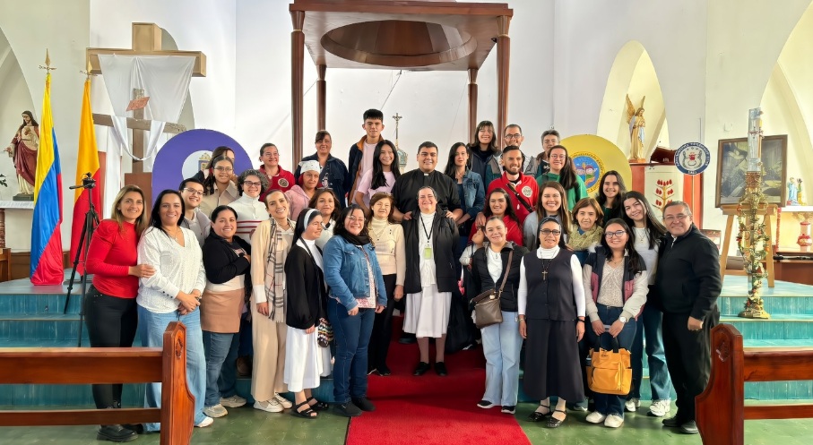Una escuela de fe, comunión y misión para los niños, adolescentes y sus familias