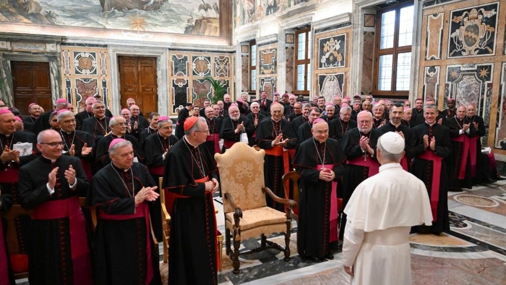 El Papa a los nuncios: sean la mirada de Pedro, siempre del lado de los últimos