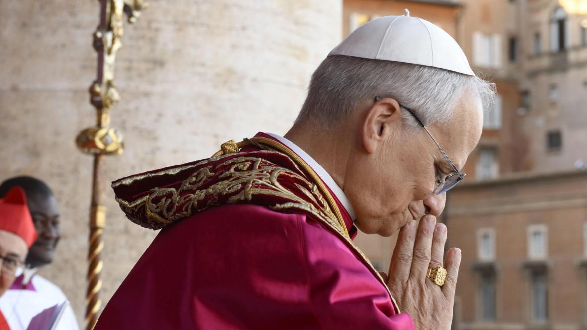 El Papa León XIV anuncia un rosario por la paz en la Plaza de San Pedro