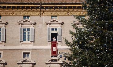 Francisco se dirige a los jóvenes en el aniversario de san Estanislao de Kostska