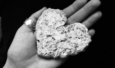 Corazones de piedra contra corazones cristianos