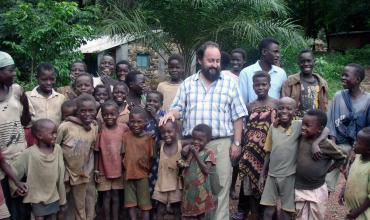 “Han atacado una misión Gambo. Han degollado a varios hombres y niños”