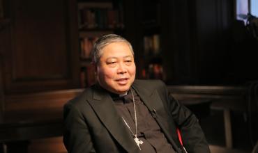 El observador vaticano ante la ONU pide anteponer las personas a las ganancias