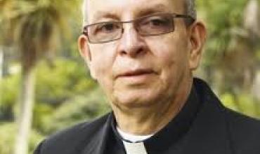 https://arquimedia.s3.amazonaws.com/2/doris/monsenor-caritasjpg.jpg