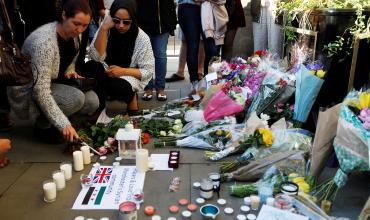 Dios siempre da vida, el dios de todas las religiones