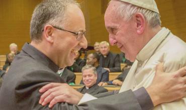 “El papa Francisco comunica con todo su cuerpo y con su simple presencia": Antonio Spadaro