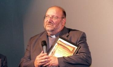 El padre Fortunato Di Noto: “La cercanía del Papa a las víctimas, es un gesto a imitar”