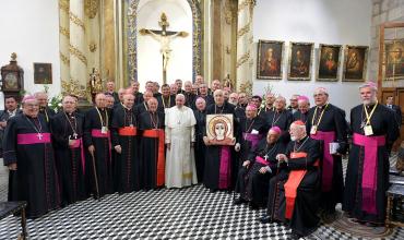 El cardenal chileno, Francisco Javier Errázuriz Ossa, miembro del C9, escribe a sus hermanos en el episcopado