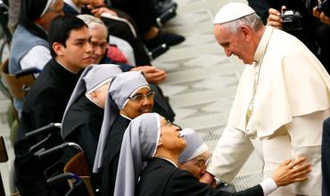 Papa hace importante cambio en la ley de la Iglesia para los institutos religiosos
