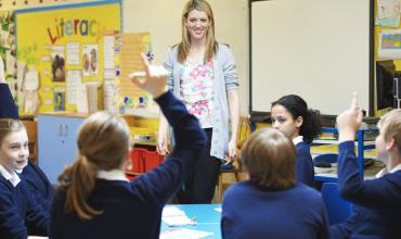 “Por los educadores”, intención de oración del Papa para enero 2023