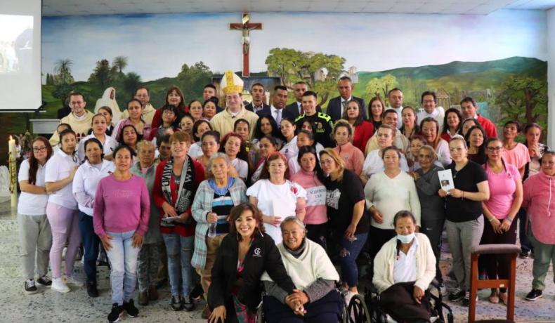 Nuncio apostólico preside celebración jubilar en cárcel de mujeres en Bogotá